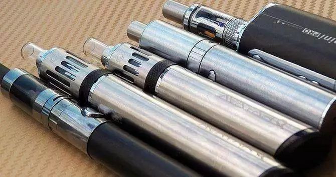 抽烟的讲究和注意事项 (抽烟的姿势有什么讲究)