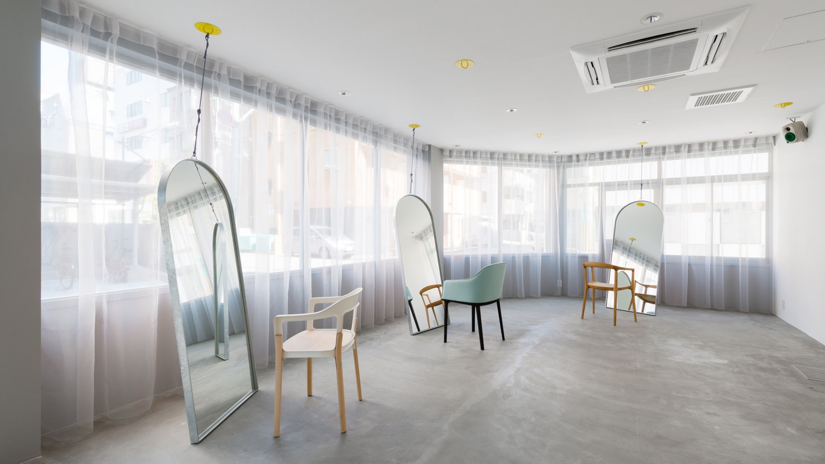 清新脱俗理发店,越南路边理发店