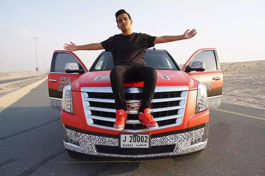 跑车玩出新境界,15岁开的双座跑车