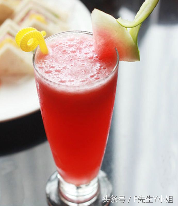 夏季西瓜的正确吃法,西瓜的吃法大全简单又好吃