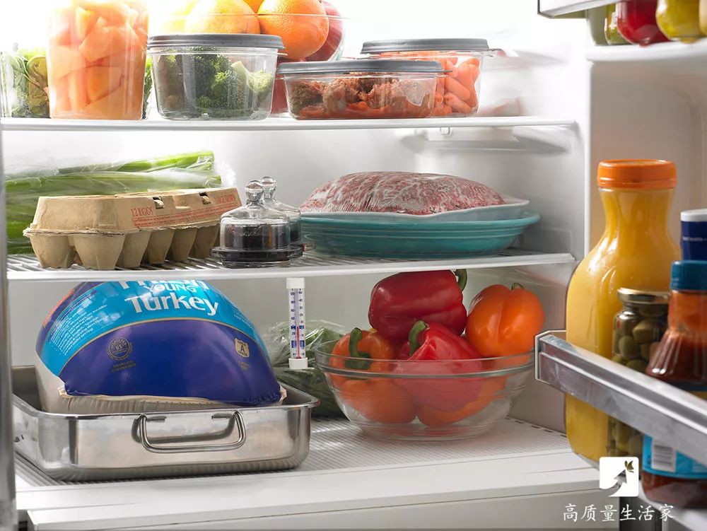 冰箱里放一百元钱有什么作用,冰箱放钞票有什么妙用