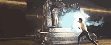 《拳王》真人版创作：八神成为流浪汉，不知火舞被黑社会殴打！