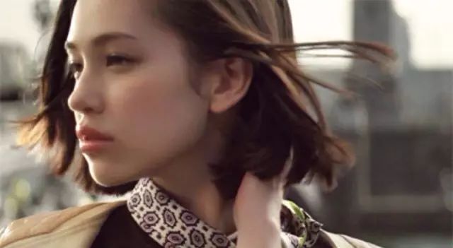 在家怎么把短发剪得有层次感,短发前方怎么剪得更自然