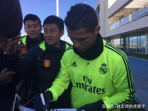 c罗故宫行出场费,c罗故宫秀球技视频