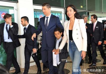 c罗故宫行出场费,c罗故宫秀球技视频