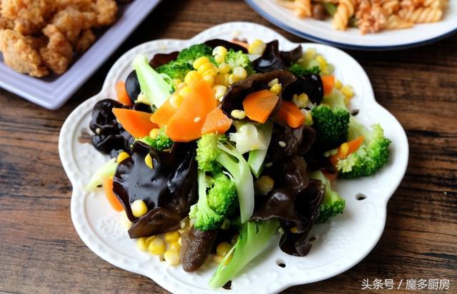 早餐蔬菜沙拉用什么替代,减脂早餐蔬菜沙拉搭配什么