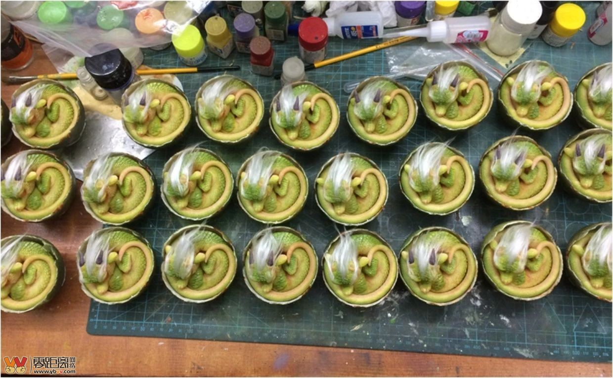 宜宾传奇80后电视台的工作不要去自己开工作室，终成模玩第一人！