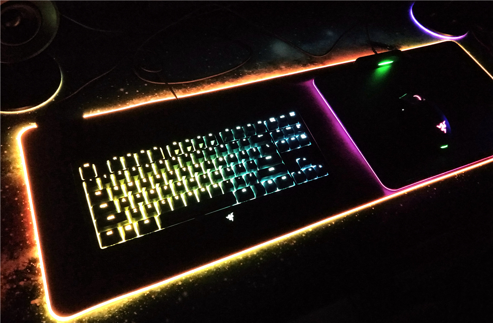 曼巴眼镜蛇烈焰神虫,razer炼狱蝰蛇黑色经典版鼠标