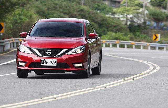 上车睡觉下车拍照很悠闲,上车睡觉下车拍照的视频