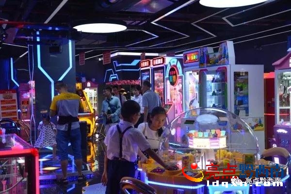 兴义汇金购物中心美食广场在哪里 (兴义市汇金购物中心)