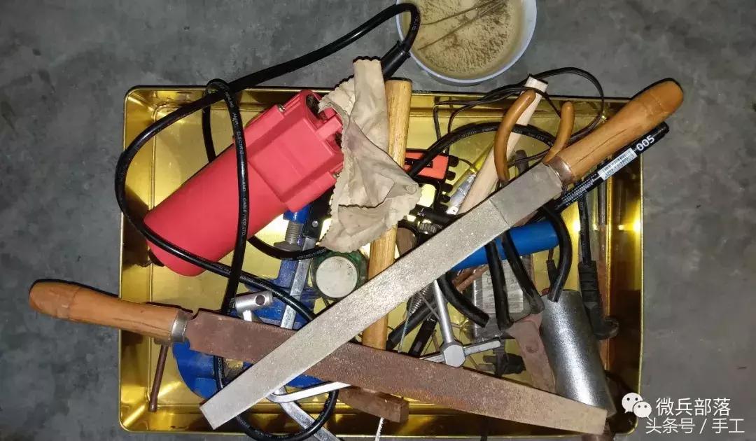 纯手工打造名剑,微型刀剑制作比赛