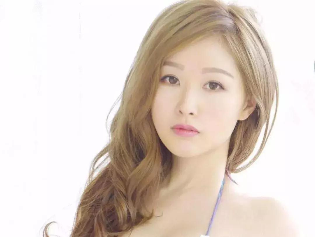 前TVB小花离巢结束十年宾主关系32岁生日发现子宫长朱古力瘤