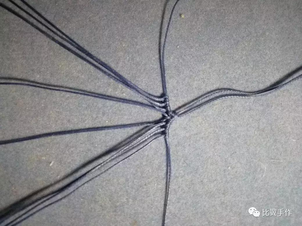 妡——有孔吊坠编制（比翼手作）