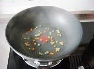 清炒虾仁的做法清淡可口,清炒虾仁这样做滑嫩鲜香掌握技巧