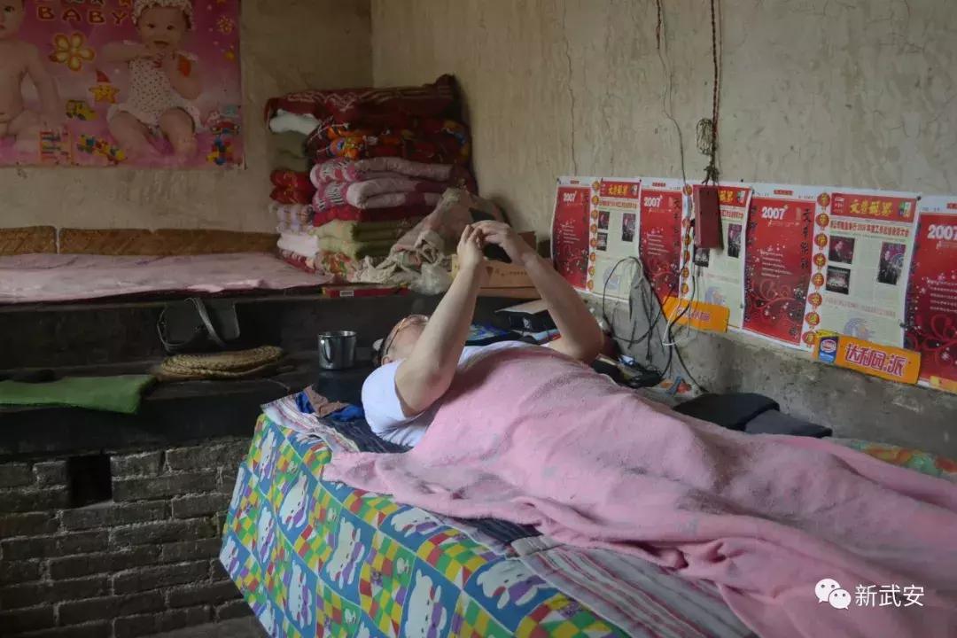 坚强！武安男版“张海迪”轮椅上写下80余万字网络小说