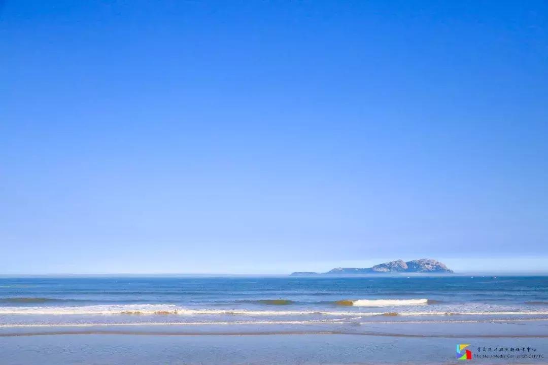 中国海洋大学鱼山校区步行到海边,青岛工程职业学院离海边有多远