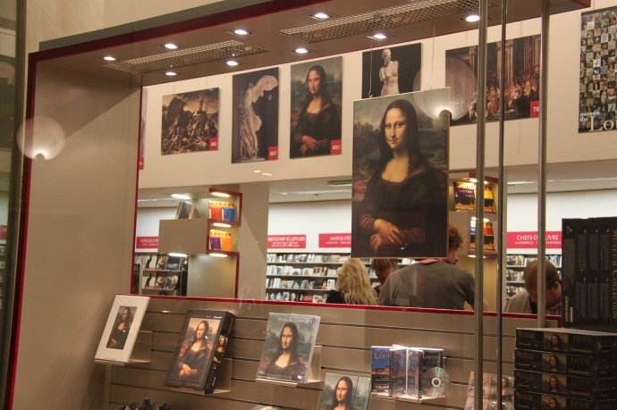 出国旅游有哪些东西不能带,出国游一般买什么特产