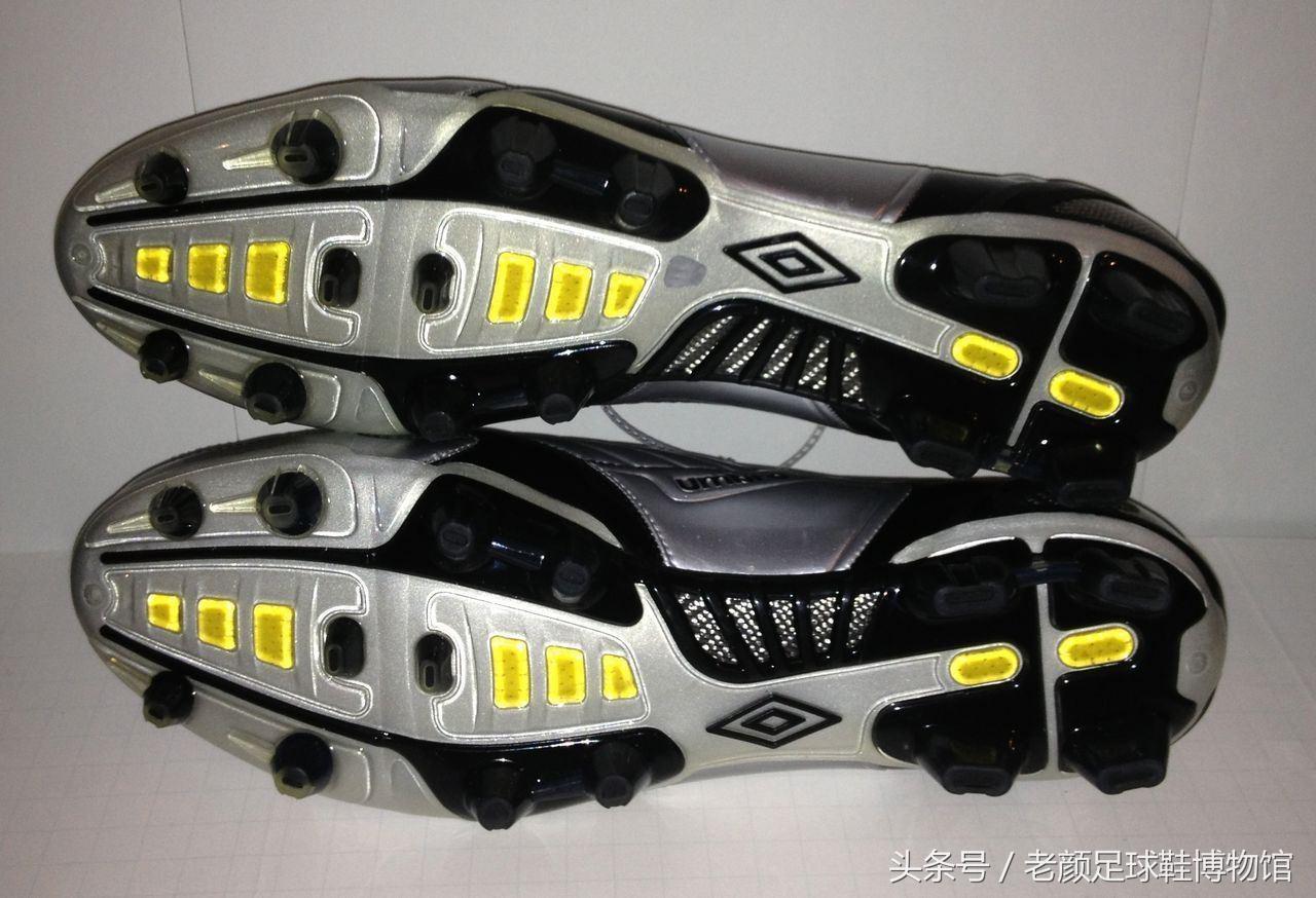 世界杯战靴盘点,南非世界杯复刻版足球鞋