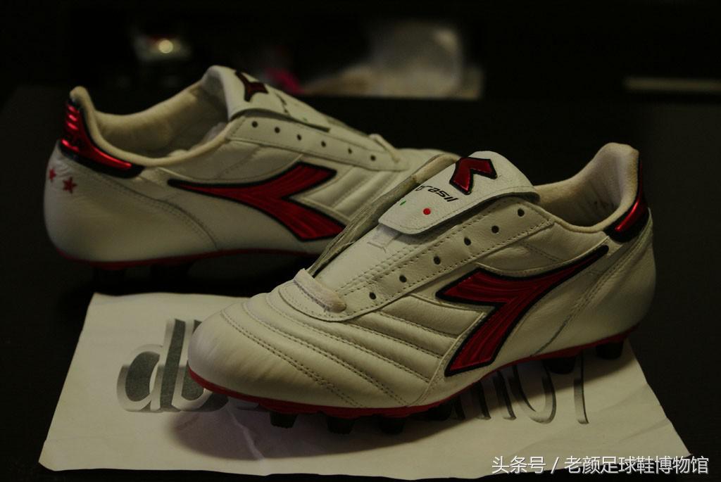 世界杯战靴盘点,南非世界杯复刻版足球鞋