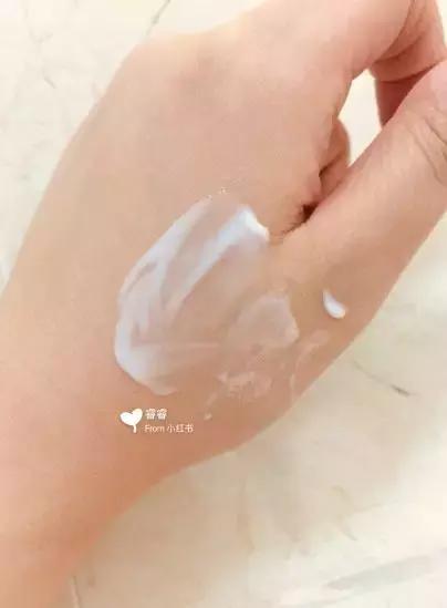 她用200万面霜公开打脸小红书女星？娱乐圈化妆品同款扒料！