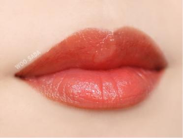 今夏天必备口红，乔治阿玛尼限量版304橙色试色
