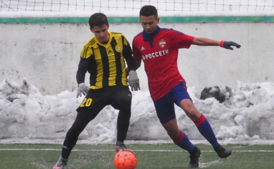 国青天才宣布进入欧洲豪门留洋,混血足球少年