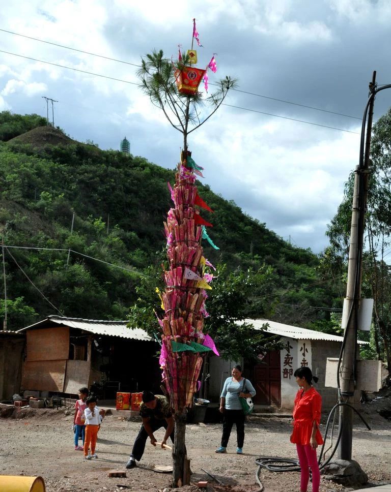 云南的火把节真热闹,云南最热闹的火把节