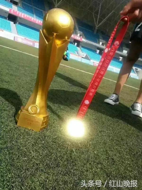 内蒙古青少年足球联赛女足赤峰队,内蒙赤峰女足