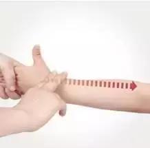 宝宝湿疹和痱子可不一样,这个方法学会了,对付湿疹最好了!