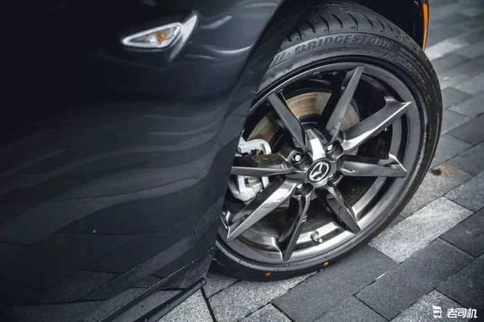 百万级最帅两座敞篷跑车,最宽敞的四座敞篷硬顶跑车