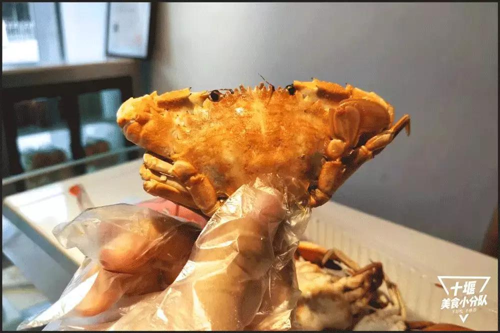 一口热辣回魂！人民路这家京城来的网红店，号称卤味界的MVP