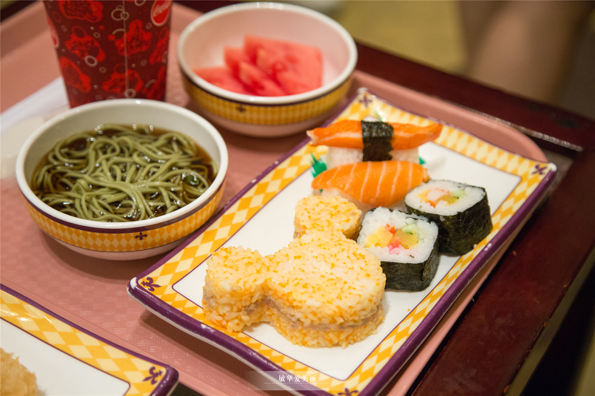 香港迪士尼门票深港联游,香港迪士尼2大1小亲子当日套票