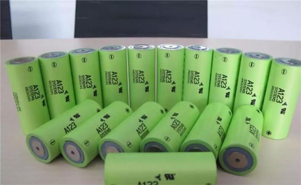 新能源车电池寿命及更换价格,新能源车的电池寿命与换电成本