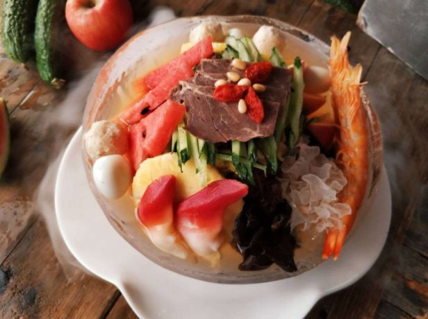 这个夏天，剧透网友和女朋友……