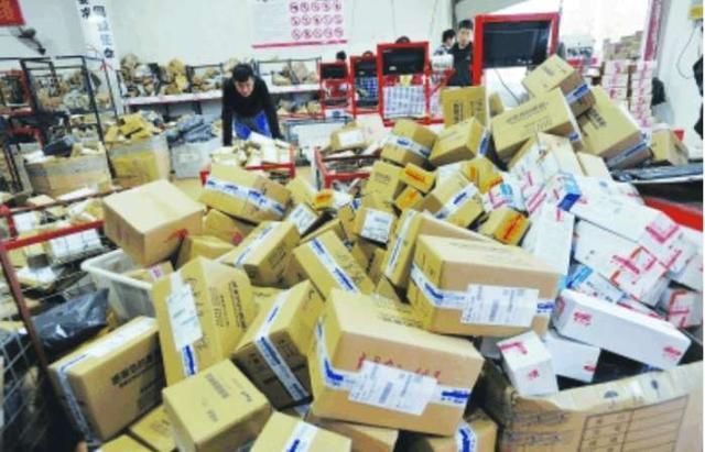 顺丰快递小哥工资最新消息,顺丰快递小哥真实工资收入