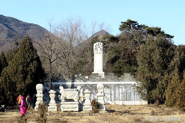 李自成崇祯互相挖祖坟,挖掘李自成的坟墓