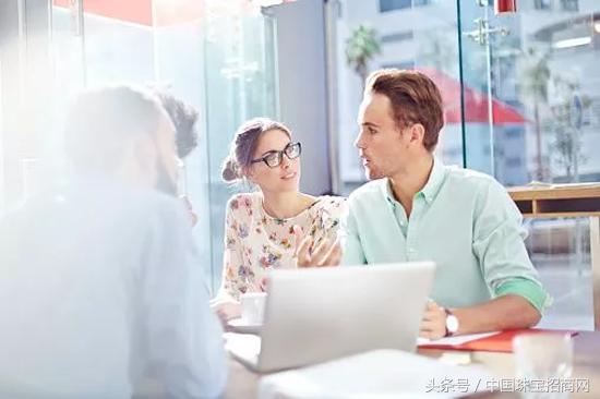 如何做一个优秀的导购销售员,怎么样做一名优秀的导购