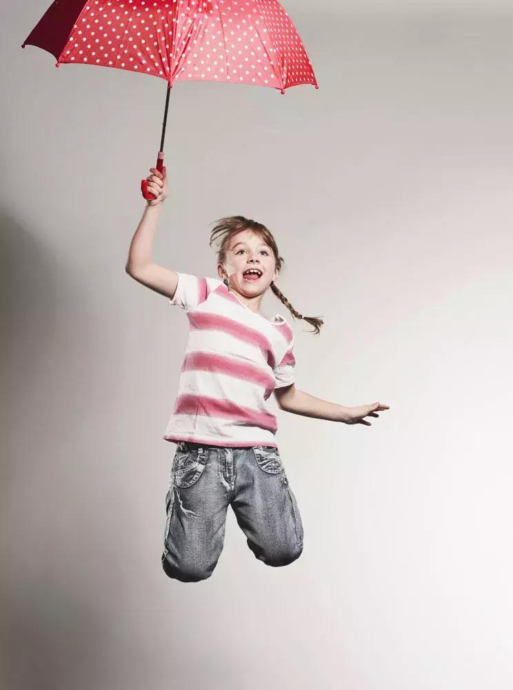 如何让孩子在暑假之内快速长高,父母身高不高怎样让孩子长高