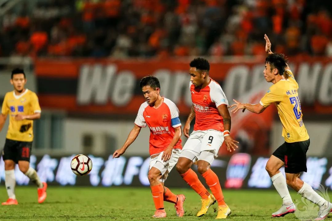 中甲卓尔首战上海申鑫的视频,武汉卓尔对战上海申鑫