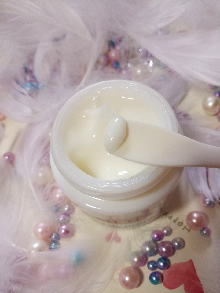 海蓝之谜面霜和海蓝之谜凝霜,海蓝之谜精华和面霜哪个值得入手