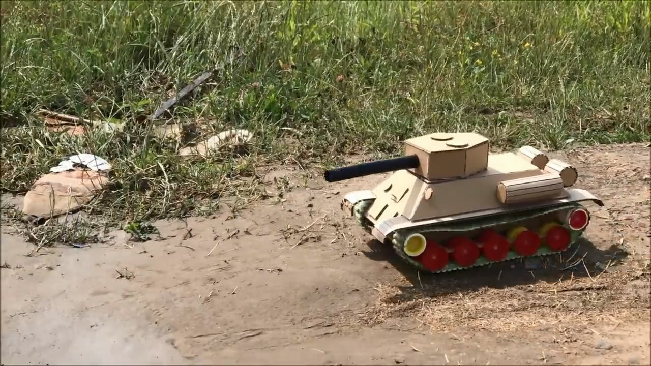创意DIY，教你学会如何制作纸板坦克车玩具模型，关键是可遥控