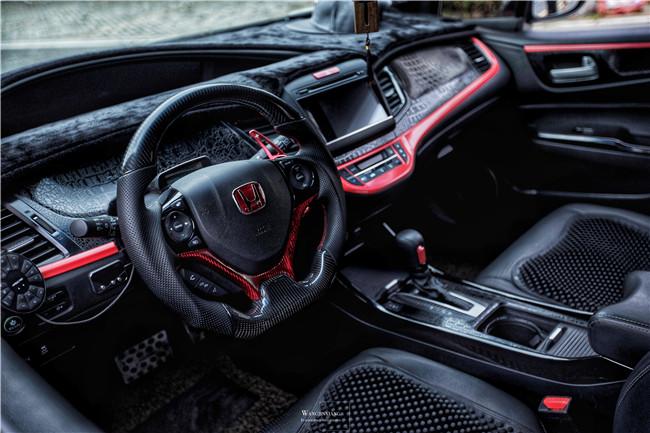 从“背书包穿校服”到毕业一身朴素白衣，福建车友打造超帅本田杰德