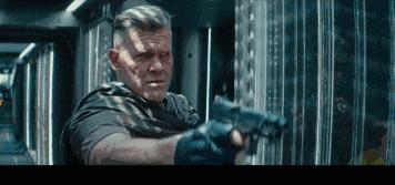 绿灯侠导演看到死侍2的彩蛋,死侍2最催人泪下的彩蛋