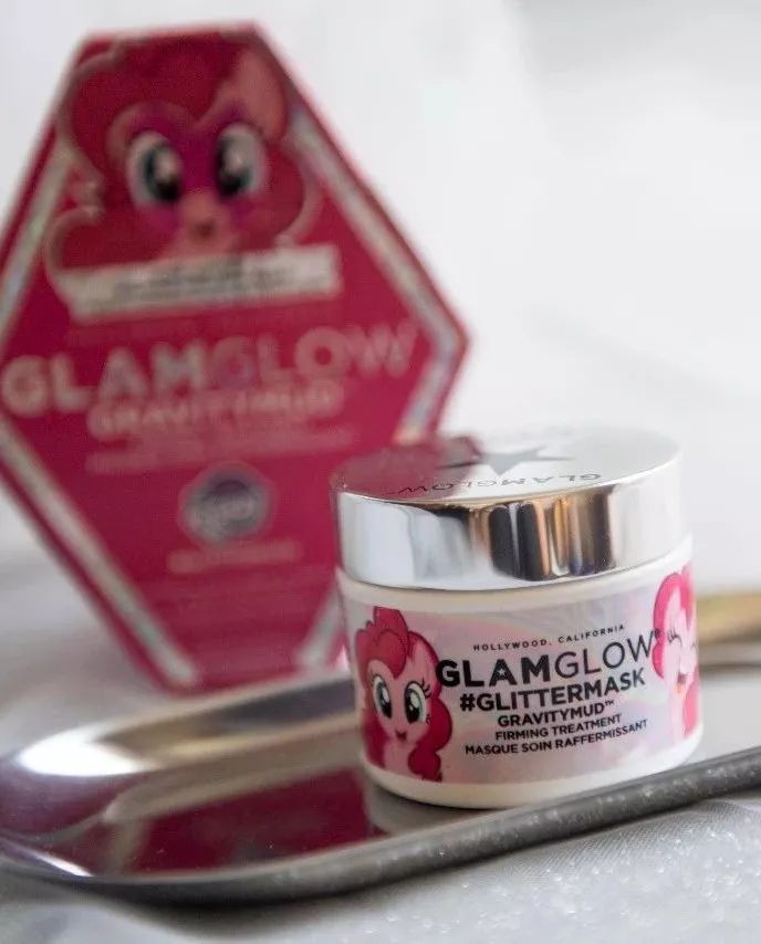 闪闪惹人爱｜即使是去拯救世界，女生也要BlingBling！