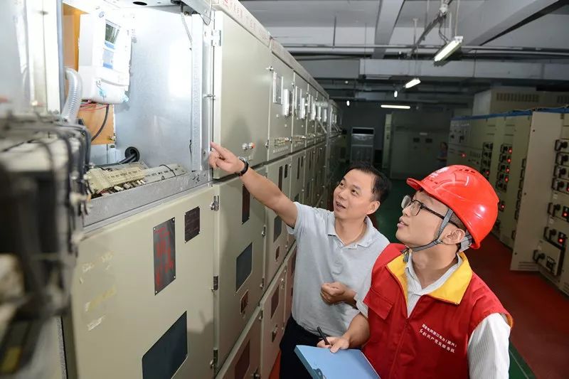 江南摩尔收到电费降价“大礼包”，2个月省了7万多电费！