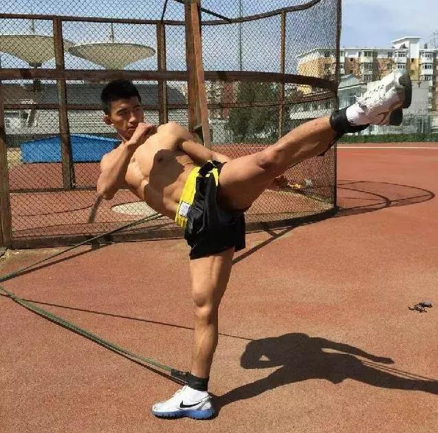 战神归来：散打20年，白近斌的第3把剑！