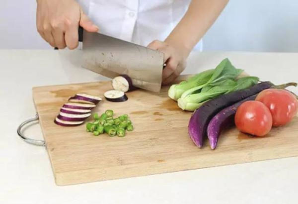 橡胶菜板发黑发霉怎么清洗,切菜板发黑发霉怎么办