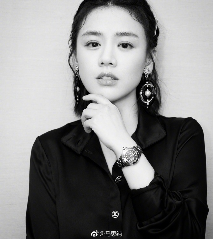 网友纷纷在七月求她保佑，女星微博被爆