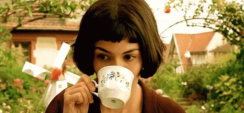 由给婆婆买礼物说开去，军婚里的经济独立有多重要？