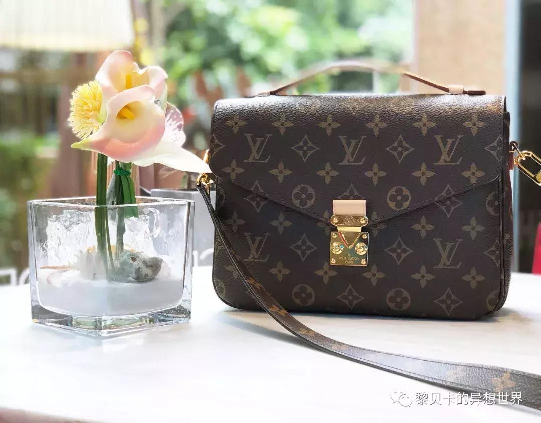 普通人怎么选择的包包又不撞大牌,好看的包包总是买不够